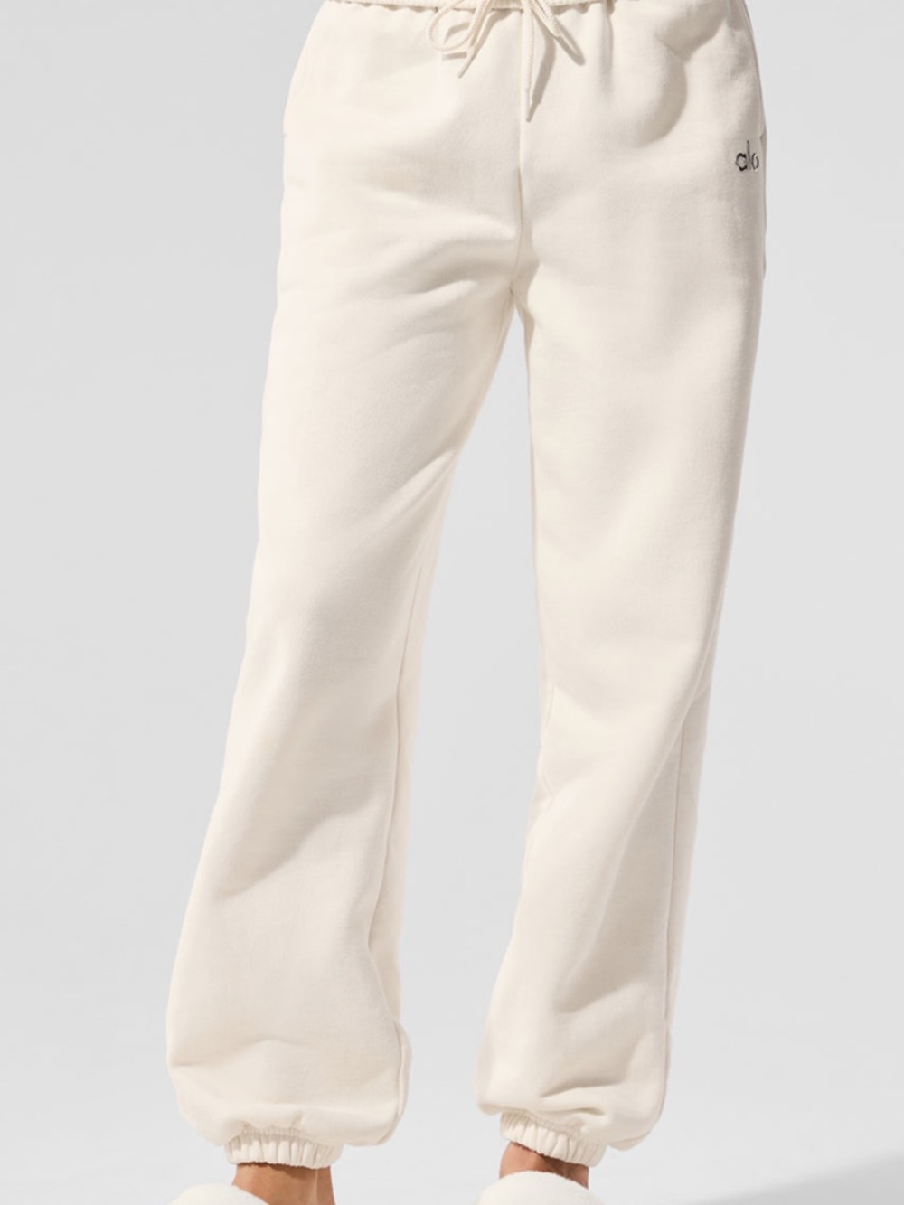 ALO Yoga Cream Accolade Sweatpants